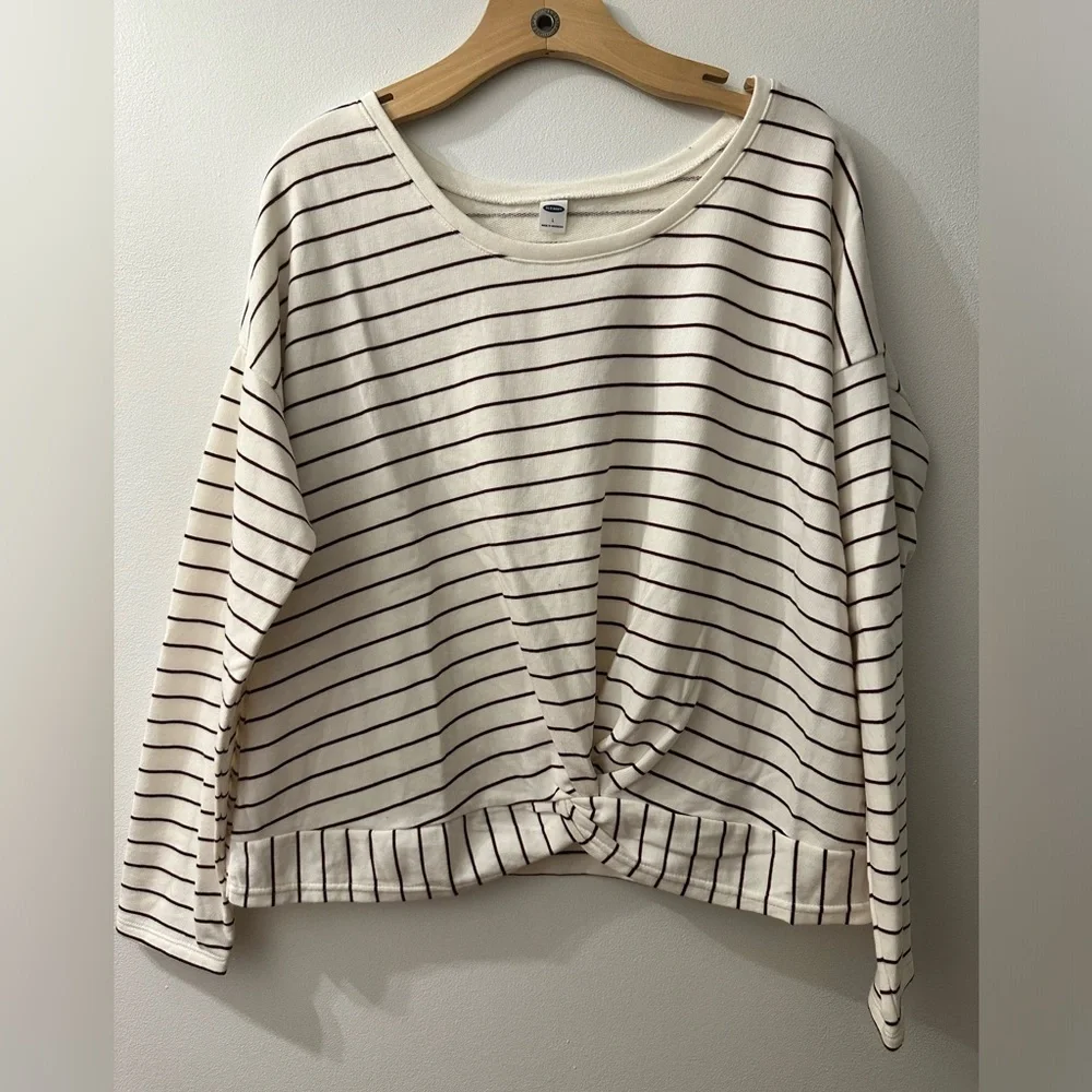 Old Navy Sweatshirt - Picture 1 of 2
